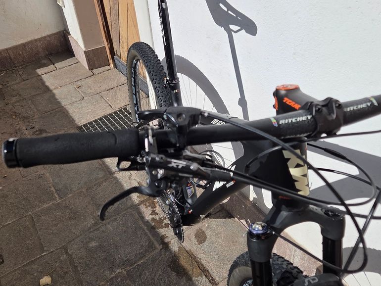 Used KTM Myroon Shimano Deore XT 2016 Mountainbike, Negro — image 8 of 8