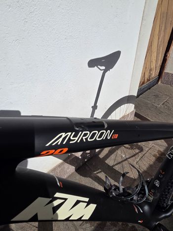 Used KTM Myroon Shimano Deore XT 2016 Mountainbike, Negro — image 7 of 8