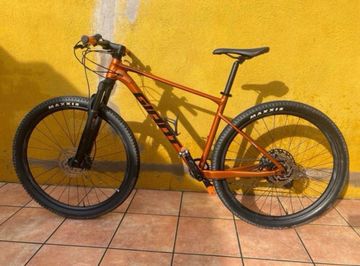 Używany Giant Xtc Shimano SLX 2022 Mountainbike — zdjęcie 2 z 10