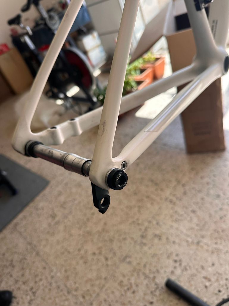 Used Specialized Custom Frameset 2025 Road & Gravel, White — image 16 of 20