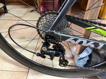 Used Van rysel Custom Shimano 105 2020 Road & Gravel, Light Gray — image 4 of 8