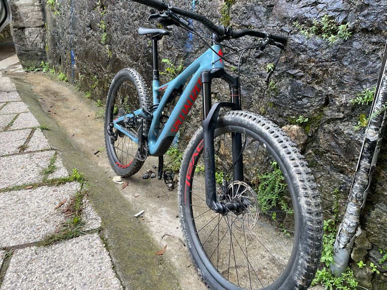 Used Specialized Men's Stumpjumper Expert 29 2018 2018 Mountainbike — image 4 of 7