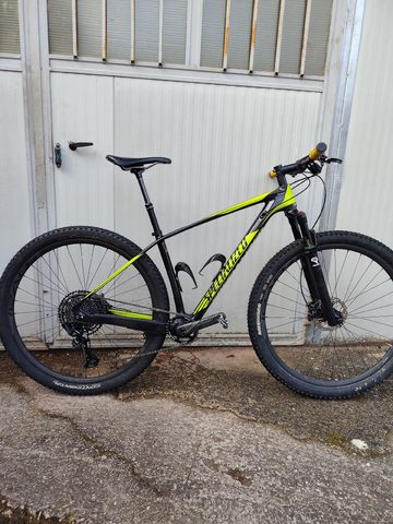 Tweedehands Specialized Stumpjumper SRAM NX Eagle 2015 Mountainbike — afbeelding 1 van 9