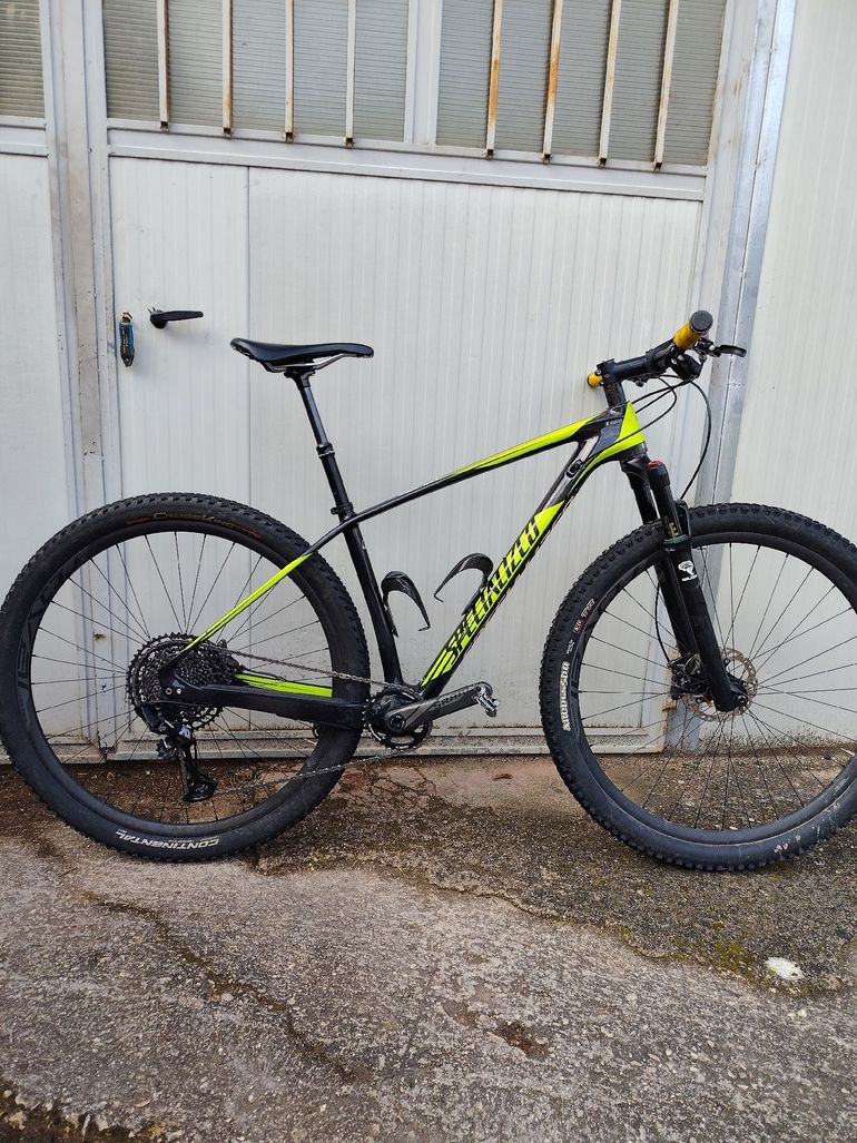 Used Specialized Stumpjumper SRAM NX Eagle 2015 Mountainbike, Black — image 2 of 9