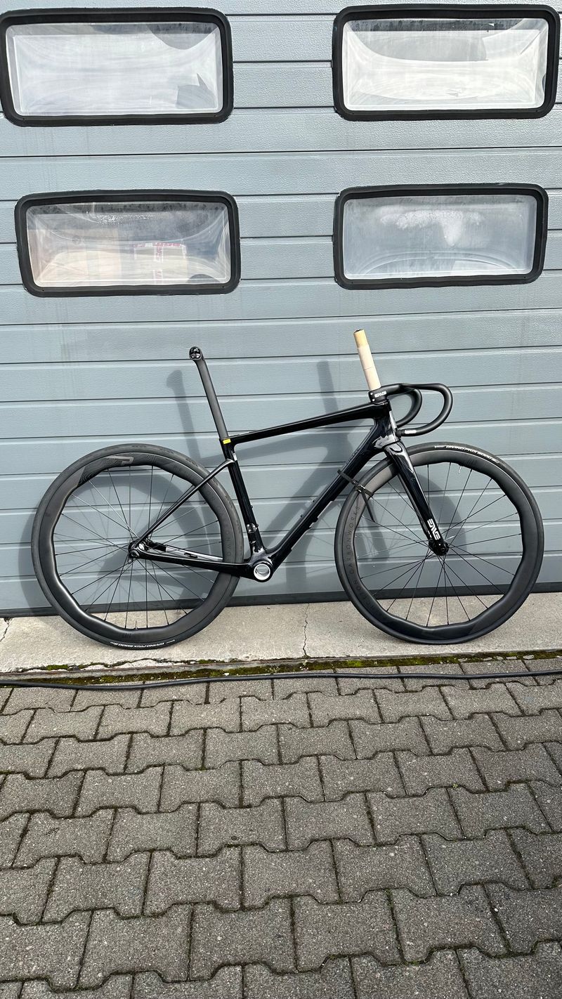Enve Melee - Gloss ENVE Black Frameset 2025 Road & Gravel usato