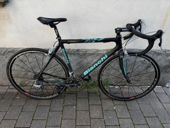 Used Bianchi Bianchi Full Carbon 2004 Road & Gravel