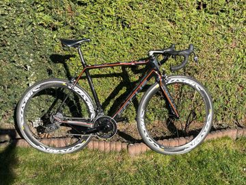 Used Focus Izalco SRAM Force 2015 Road & Gravel, Black — image 1 of 12