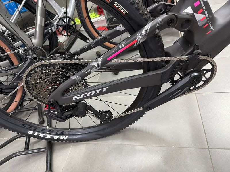 Gebrauchtes Scott Spark RC Team 2025 2025 Mountainbike, Schwarz, 29 — Bild 3 von 4