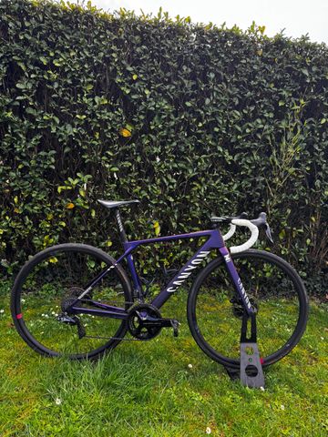 Gebrauchtes Canyon Ultimate CFR Dura Ace Di2 2024 Road & Gravel