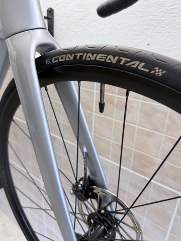 Trek Domane SL 5 2022 2022 Road & Gravel de segunda mano, Gris claro — imagen 6 de 10