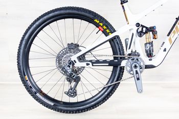 Used Pivot Firebird Pro 2025 Mountainbike, White, 29 — image 3 of 20