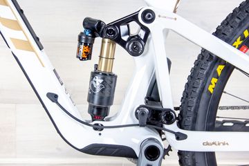 Used Pivot Firebird Pro 2025 Mountainbike, White, 29 — image 16 of 20