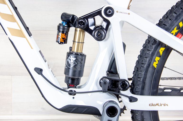 Used Pivot Firebird Pro 2025 Mountainbike, White, 29 — image 16 of 20