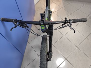 Used Cannondale F-Si Team 2018 2018 Mountainbike, Light Gray, 29 — image 3 of 8