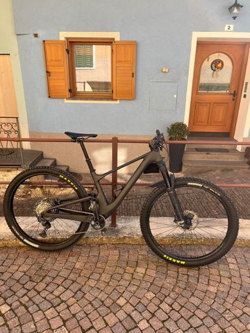 Used Scott Spark 910 2022 2022 Mountainbike, Black, 29 — image 1 of 10