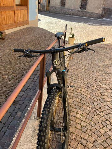 Used Scott Spark 910 2022 2022 Mountainbike, Black, 29 — image 4 of 10