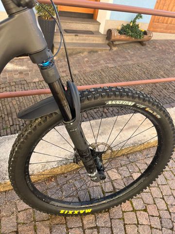 Used Scott Spark 910 2022 2022 Mountainbike, Black, 29 — image 8 of 10