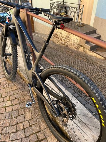 Used Scott Spark 910 2022 2022 Mountainbike, Black, 29 — image 2 of 10
