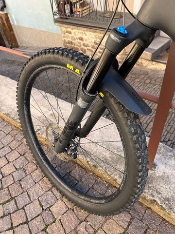 Used Scott Spark 910 2022 2022 Mountainbike, Black, 29 — image 9 of 10
