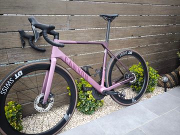 Used Canyon Ultimate Shimano Ultegra Di2 2023 Road & Gravel, Purple — image 2 of 6