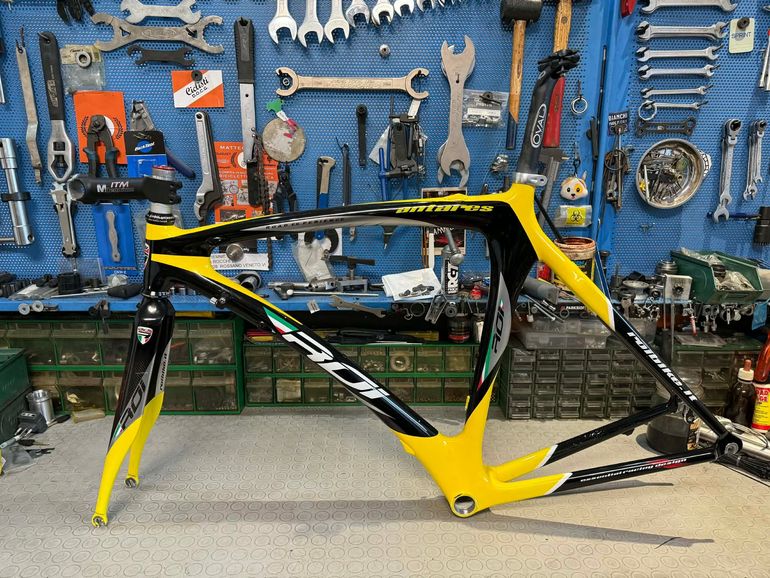 Used roi ANTARES. Fullcarbon. Frameset 2007 Road & Gravel — image 2 of 17