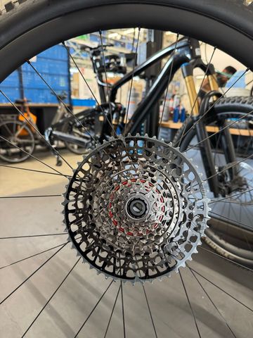 Käytetty Trek Fuel ex SRAM X0 Eagle AXS (T-Type) 2025 Mountainbike — kuva 12 / 21
