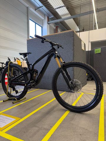 Käytetty Trek Fuel ex SRAM X0 Eagle AXS (T-Type) 2025 Mountainbike — kuva 2 / 21