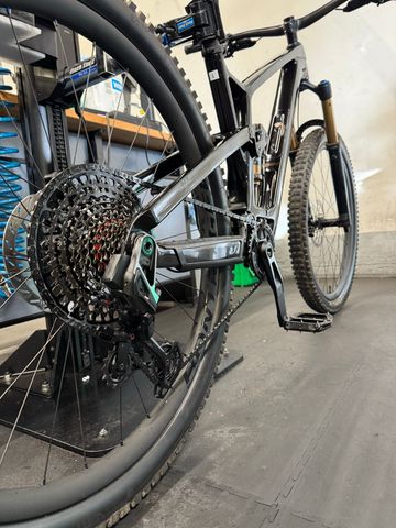 Käytetty Trek Fuel ex SRAM X0 Eagle AXS (T-Type) 2025 Mountainbike — kuva 8 / 21