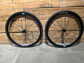 Used SUPERIOR BIKES SUPERIOR BIKES Custom Shimano 105 Di2 2025 Road & Gravel, Weiß — image 4 of 4
