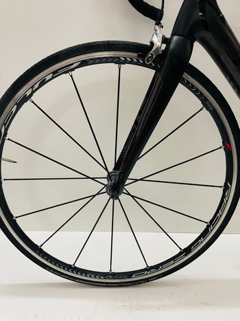 Used Specialized Tarmac SRAM Rival 2014 Road & Gravel, Red — image 8 of 10