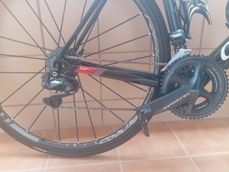 Used Colnago Colnago Custom Shimano Ultegra Di2 2019 Road & Gravel — image 3 of 9