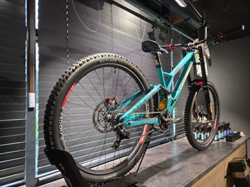 Brugt Specialized Demo Race 29 2020 Mountainbike — billede 3 af 5