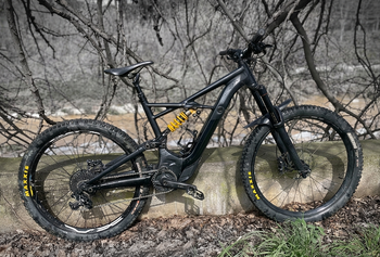 Used Specialized Turbo Kenevo Expert 6Fattie 2018 2018 Mountainbike, Black, 27.5 (650B) — image 1 of 11