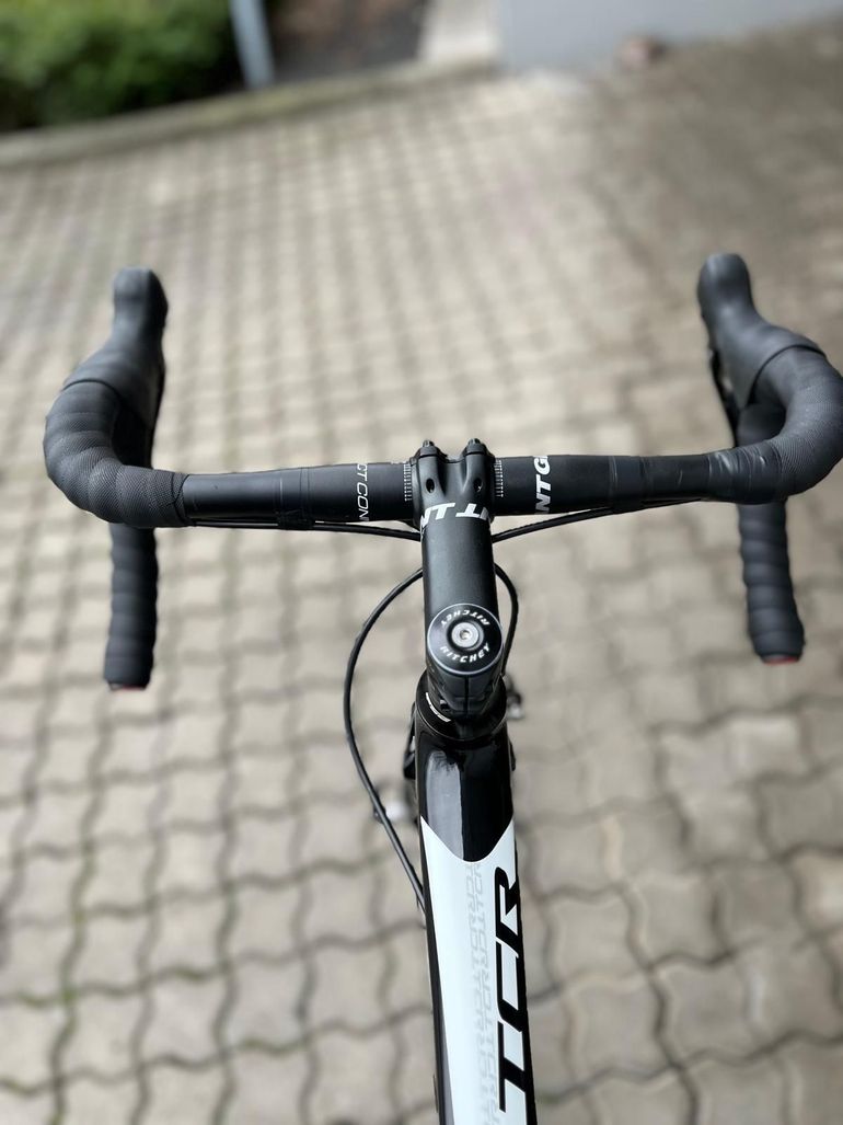 Used Giant TCR Advanced 2012 2012 Road & Gravel, Black — image 4 of 9