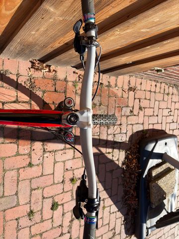 Used Specialized Stumpjumper Shimano Deore XT 2012 Mountainbike, Red — image 10 of 13