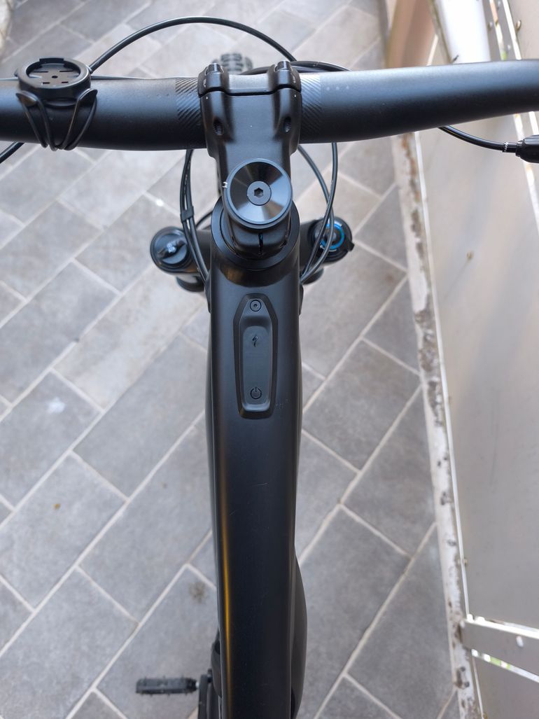 Used Specialized Turbo Levo Alloy 2023 2023 Mountainbike, Black, 29, 27.5 — image 9 of 10