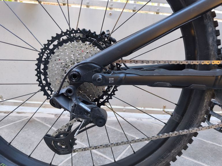 Used Specialized Turbo Levo Alloy 2023 2023 Mountainbike, Black, 29, 27.5 — image 8 of 10