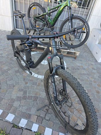 Used Specialized Epic Expert 2021 2021 Mountainbike — image 3 of 3