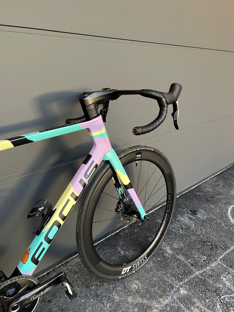 Used Focus IZALCO MAX DISC PARI 2022 2022 Road & Gravel — image 2 of 15
