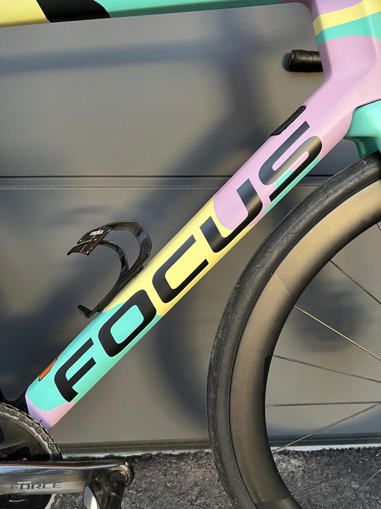 Used Focus IZALCO MAX DISC PARI 2022 2022 Road & Gravel — image 10 of 15