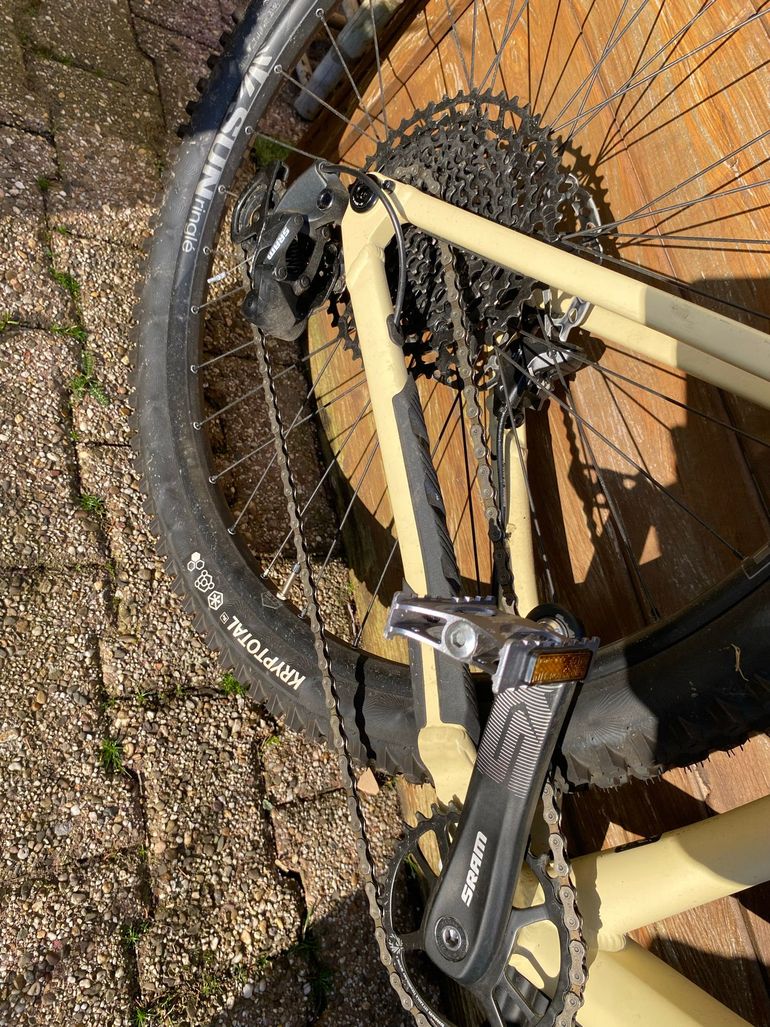 Used Rose BONERO 1 2023 2023 Mountainbike, Weiß, 27.5, 29 — image 4 of 6