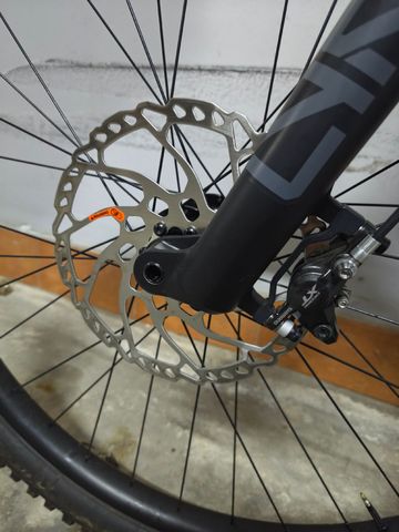 Used Custom Custom Shimano Deore 2026 Mountainbike, Light Gray — image 12 of 13