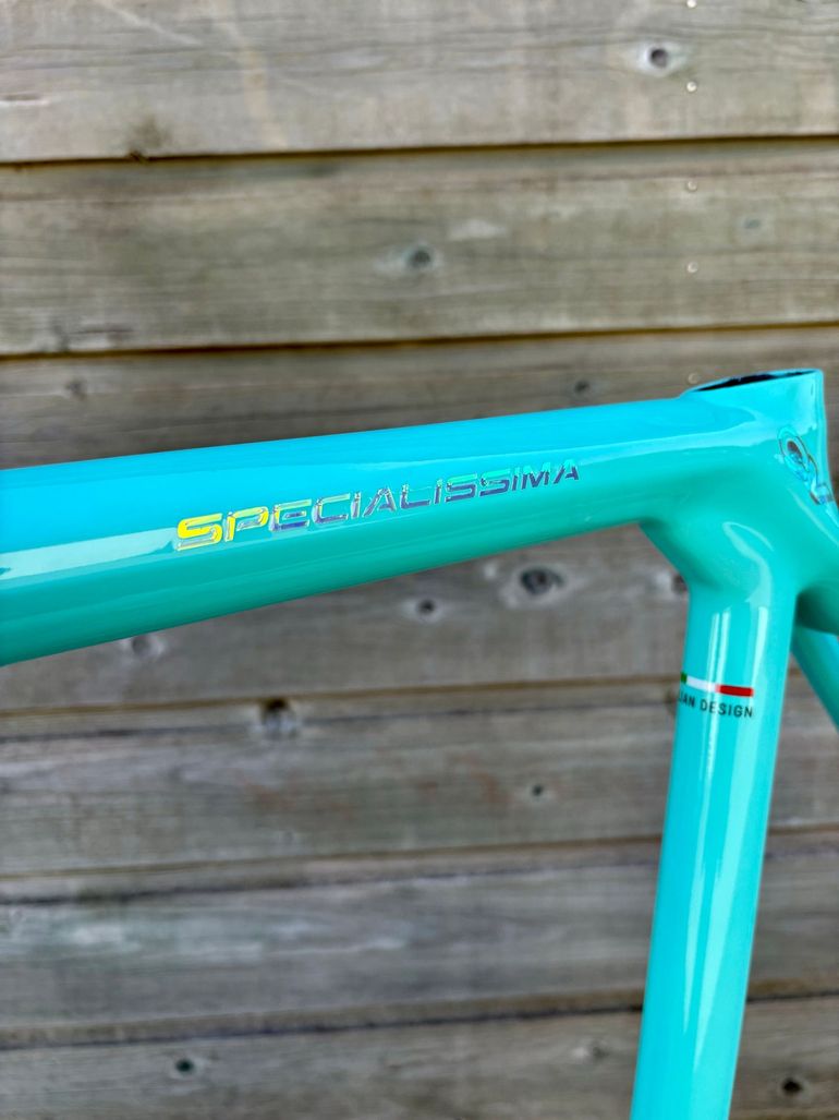 Used Bianchi Specialissima - Dura Ace Di2 2022 Frameset 2022 Road & Gravel — image 3 of 13