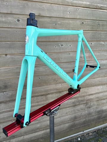 Bianchi Specialissima - Dura Ace Di2 2022 Frameset 2022 Road & Gravel usato