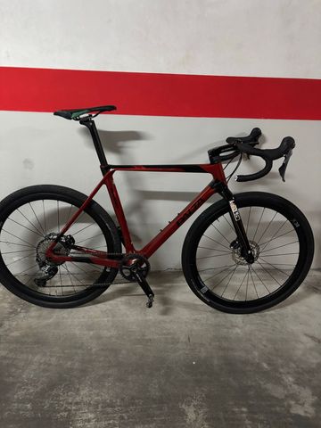 Used Basso Palta Custom Shimano GRX 2022 Road & Gravel, Red — image 1 of 14