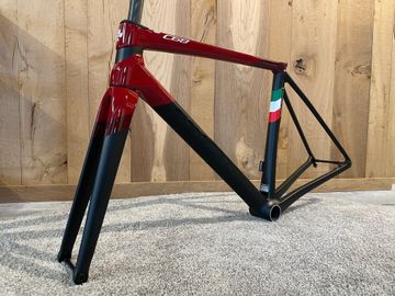 Used Colnago C68 Road Frameset 2024 Road & Gravel, Red — image 2 of 6