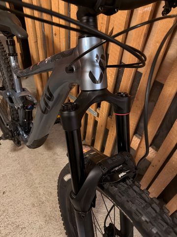 Liv Intrigue LT 2 2023 2023 Mountainbike d'occasion — image 4 sur 5