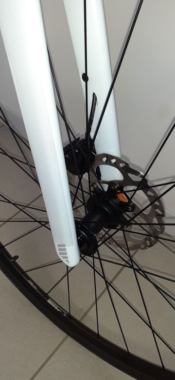 Used BMC Roadmachine FOUR 2024 2024 Road & Gravel, White — image 5 of 13