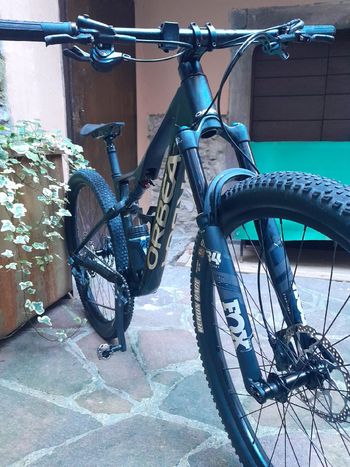 Used Orbea Oiz Shimano SLX 2024 Mountainbike — image 9 of 12