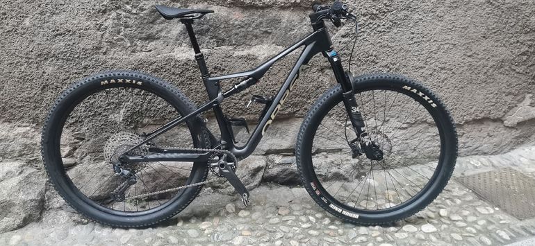 Used Orbea Oiz Shimano SLX 2024 Mountainbike — image 2 of 12